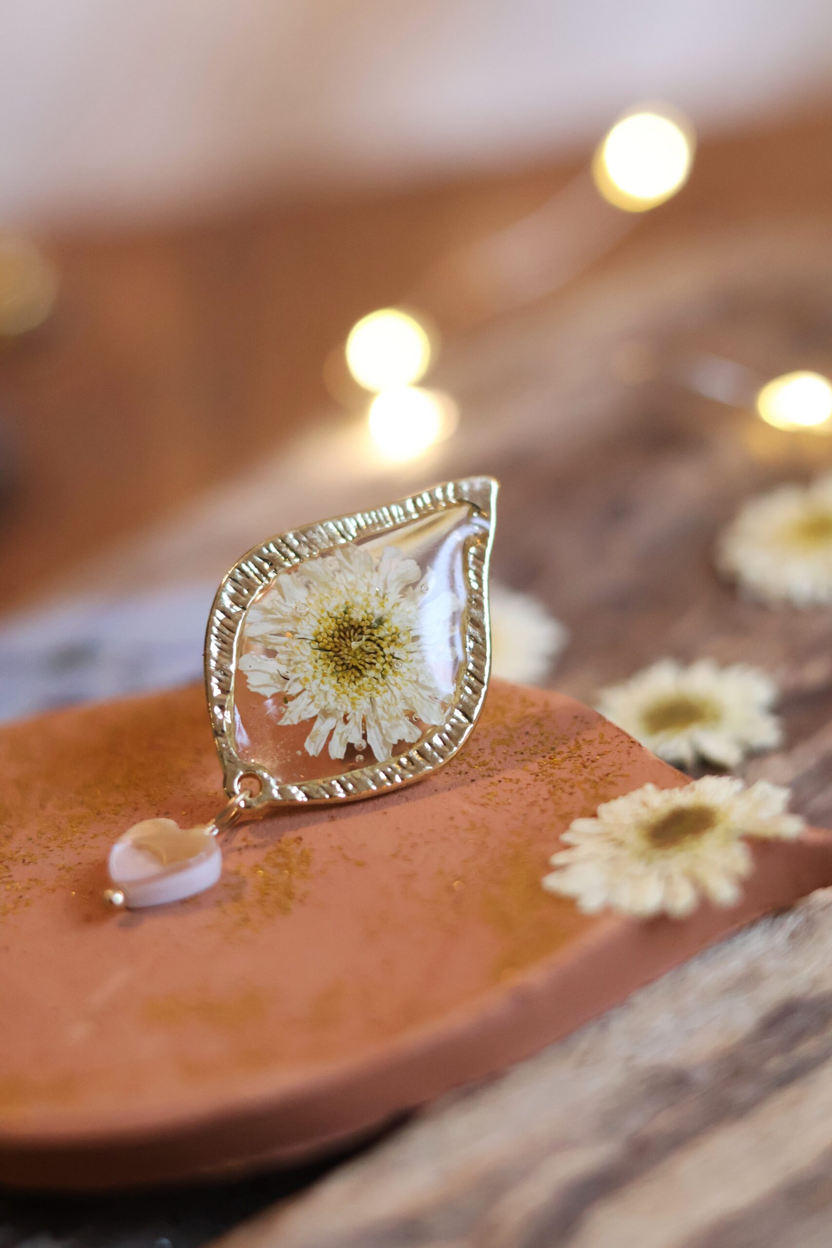 Broche Camomille- Nacre – Image 4